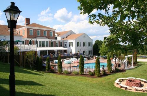 Glen Allen Hotel | Virginia Crossings Hotel, Tapestry Collection by Hilton