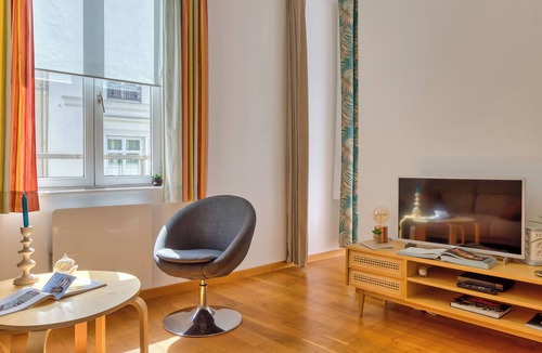 Quartier Pasteur Apartment | Virginie, F2 central et agréable avec parking !