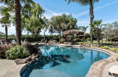 Peters Villa | VIRK VILLA FARM