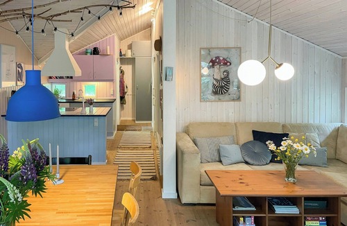 Sundstrup House | Virksund home with grounds and hot tub