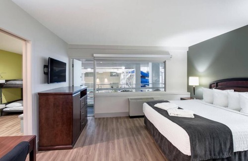 St. James Hotel | Viscount Gort Hotel