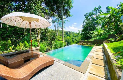 Melayang Villa | Vishnu Villa - Ubud Jungle Retreat with shared pool - C