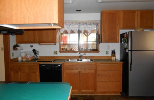 River West Cottage | Visit Bend! Cozy, Pet Friendly, Secluded Yard & Garage!