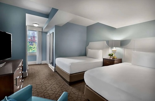 Central West End Hotel | Visit the Cahokia Mounds State Historic Site! 2 Pet-friendly Rooms w/Parking!