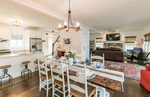Skaneateles House | Visit this Beautiful Lakehouse on Skaneateles Lake!