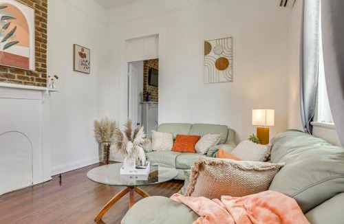 Freret Apartment | Visit Tulane & Loyola: Walkable Paradise in NOLA!