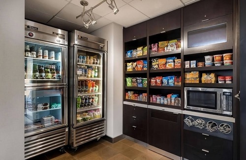 San Jose Apartment | Visit Winchester Mystery House! Available Free Shuttle to San Jose Airport!