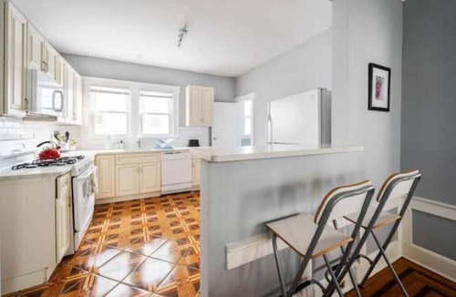 Ampere Apartment | Visiting Seton Hall & South Orange Stay Here