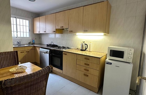Vallromanes House | Vista Alegre Rest House 8 Person