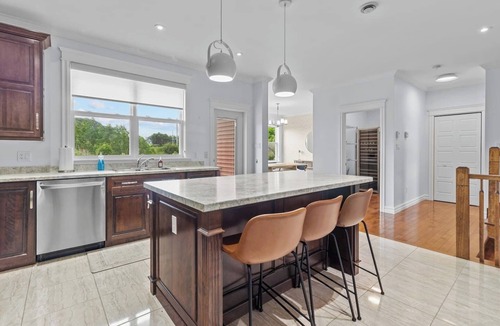 Quidi Vidi House | Vista at Quidi Vidi | Refined & Spacious Retreat