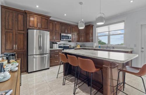 Quidi Vidi House | Vista at Quidi Vidi Refined & Spacious Retreat