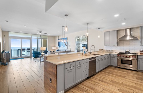 Ono Island Condo | Vista Del Mar 206-High end, Beachfront, Gorgeous!