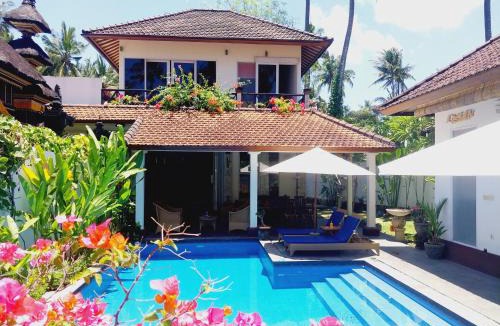 Sengkidu Villa | Vista del Mar