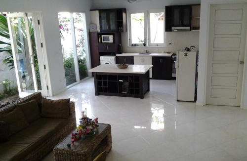 Sengkidu Villa | Vista del Mar