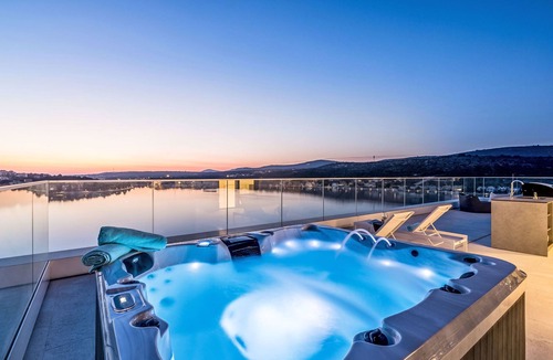 Podglavica House | Vista II by Interhome