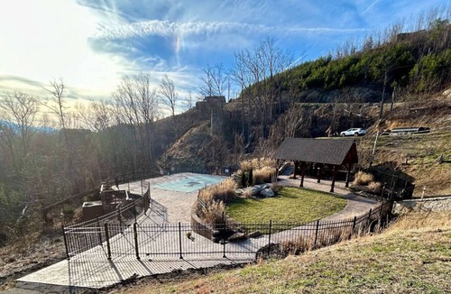 Pittman Center Condo | Vista Ridge Retreat at Deer Ridge Mountain Resort