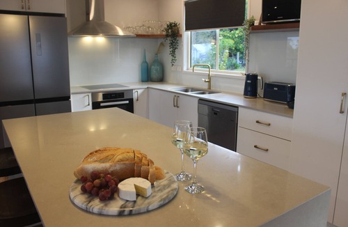 Mallacoota House | Vista Views Five Star