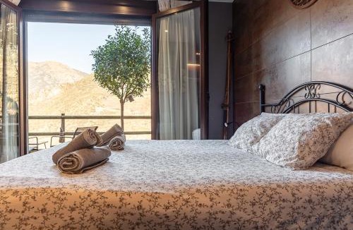Aixirivall Apartment | Vistas increíbles, chimenea y terraza con BBQ