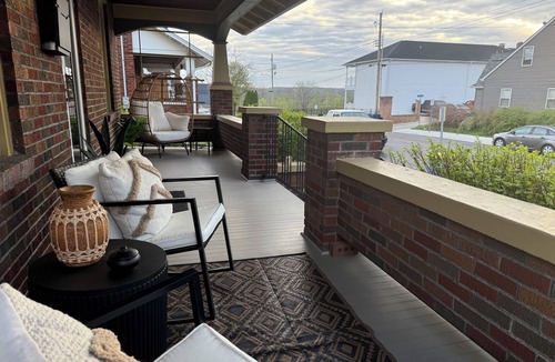 Washington House | Vitality Retreat - 1 block from DT/riverfront/shops/bars