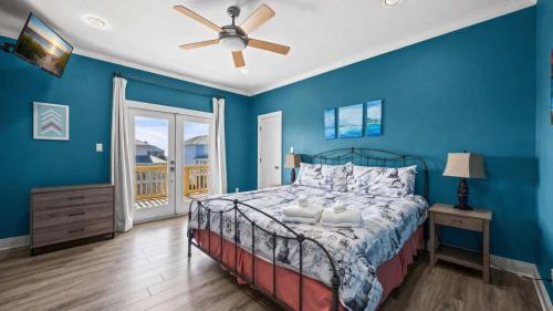 Morgantown House | Vitamin Sea 3 Min Walk to the Beach Sleeps 13