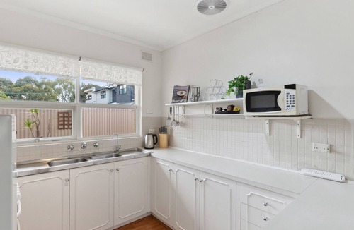 Henley Beach Apartment | Vitamin Sea at Henley Beach