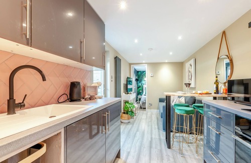 Greenhill Cottage | Vitamin Sea Residency