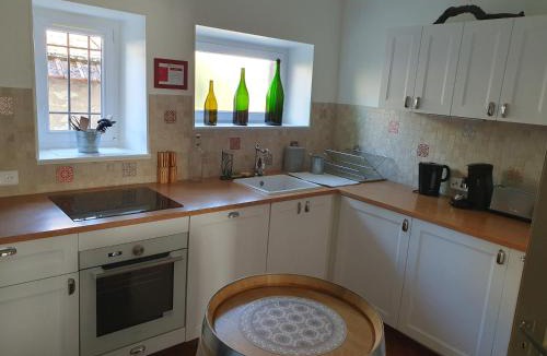 Deux Rivieres House | Vitis Vinifera