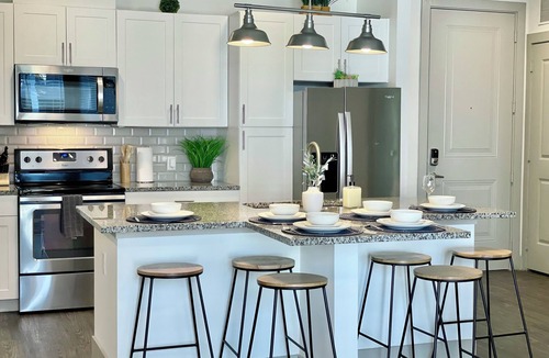 Addison Apartment | Vitruvian Park, North Dallas 2BR