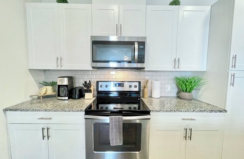 Addison Apartment | Vitruvian Park, North Dallas 2BR