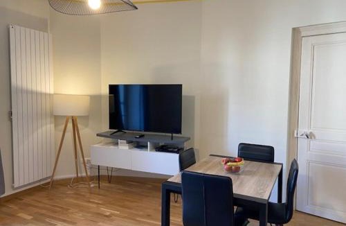 Vittel Apartment | Vittel, Appt 55 m2, en face du parc Thermal