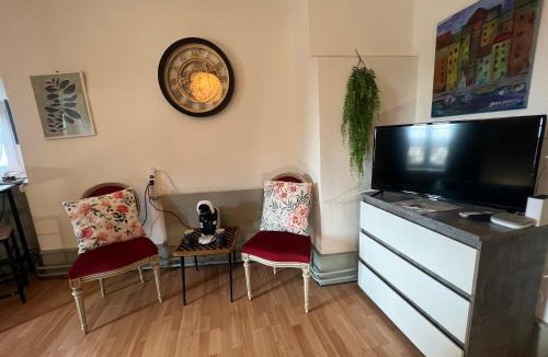 Porrentruy Apartment | Vivez un conte de fée dans la pièce ronde d'une tour médiévale