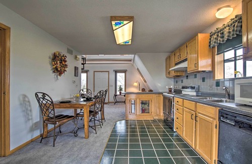 Towanda Cabin | Vivid 'Cedar Ridge' Cabin ~ 23 Miles to Wichita!