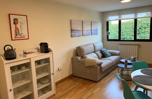 Soria Apartment | Vivienda turística Las Cigüeñas con garaje