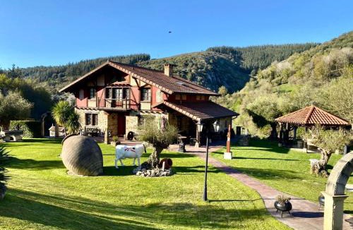 Dima Villa | Vivienda turistica jardín con encanto y piscina