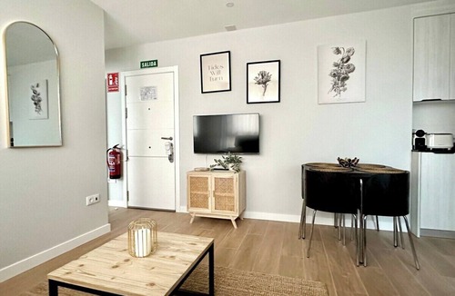 Almenara Apartment | Vivodomo | Free parking, new & cozy