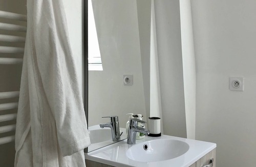 Quartier Pasteur House | Vivre au Cœur de Rouen : Maison de Ville Moderne