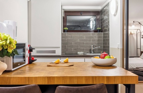 California - Pezou Apartment | Vivre Cannes