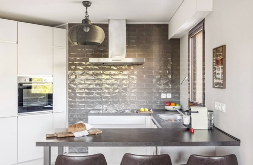 California - Pezou Apartment | Vivre Cannes