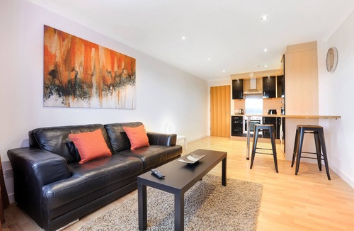 Pollokshields Apartment | VKM Apartments