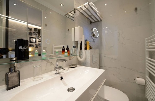 Bel-Air Nord Apartment | Voûte 104