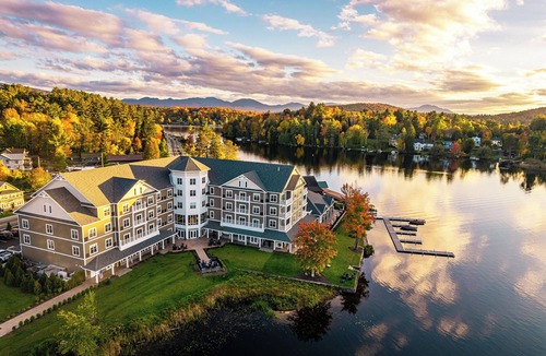 Saranac Lake Hotel | voco Saranac Lake NY - Waterfront by IHG
