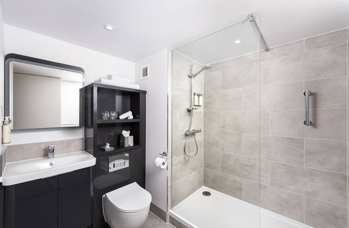 Solihull Hotel | voco St. John's Solihull by IHG