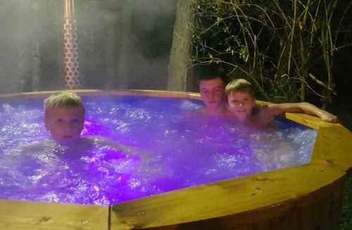 Vrelo Korenicko Ski Chalet | Vodenica vrelo Family chalet