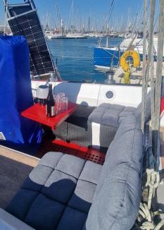 Cherbourg-en-Cotentin Boat Rental | Voilier de tout confort