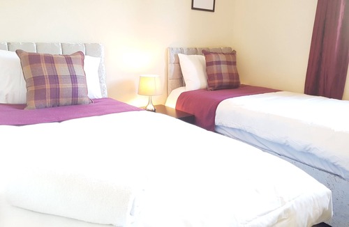 Netley House | Vokes House Sleeps 7 and Parking