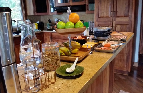 Volcano Bed & Breakfast | Volcano Acres Ranch B&B