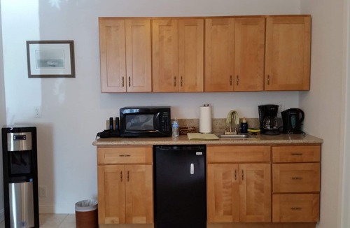 Volcano Bed & Breakfast | Volcano Acres Ranch B&B