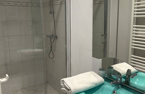 Saint-Quentin Apartment | Voltaire 1 Chez Adrien