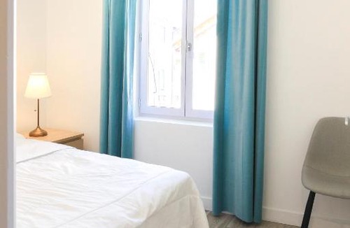 L'Isle-sur-la-Sorgue Apartment | Voltaire