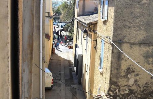 L'Isle-sur-la-Sorgue Apartment | Voltaire